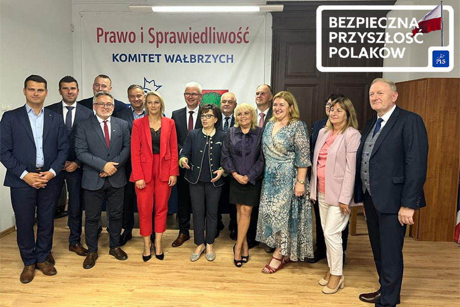Pokojowa manifestacja poparcia dla Ukrainy na dzieroniowskim rynku - 31.03.2022.