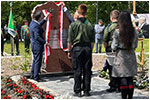 W hodzie patriotom - 14.05.2023. Niemcza osonicie skweru Pary Prezydenckiej Marii i Lecha Kaczyskich oraz tablicy z now nazw Placu Rotmistrza Aleksandra Hrynkiewicza.



